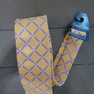 CAPE COD Neckwear Men's yellow Tie with Multicolor diamond Pattern